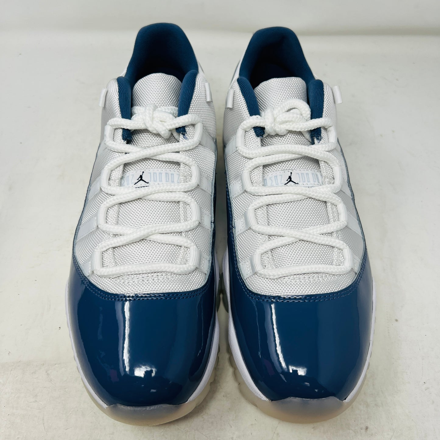 Jordan 11 Retro Low Diffused Blue