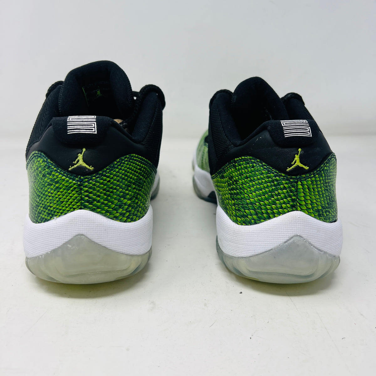 Jordan 11 Retro Low Green Snakeskin