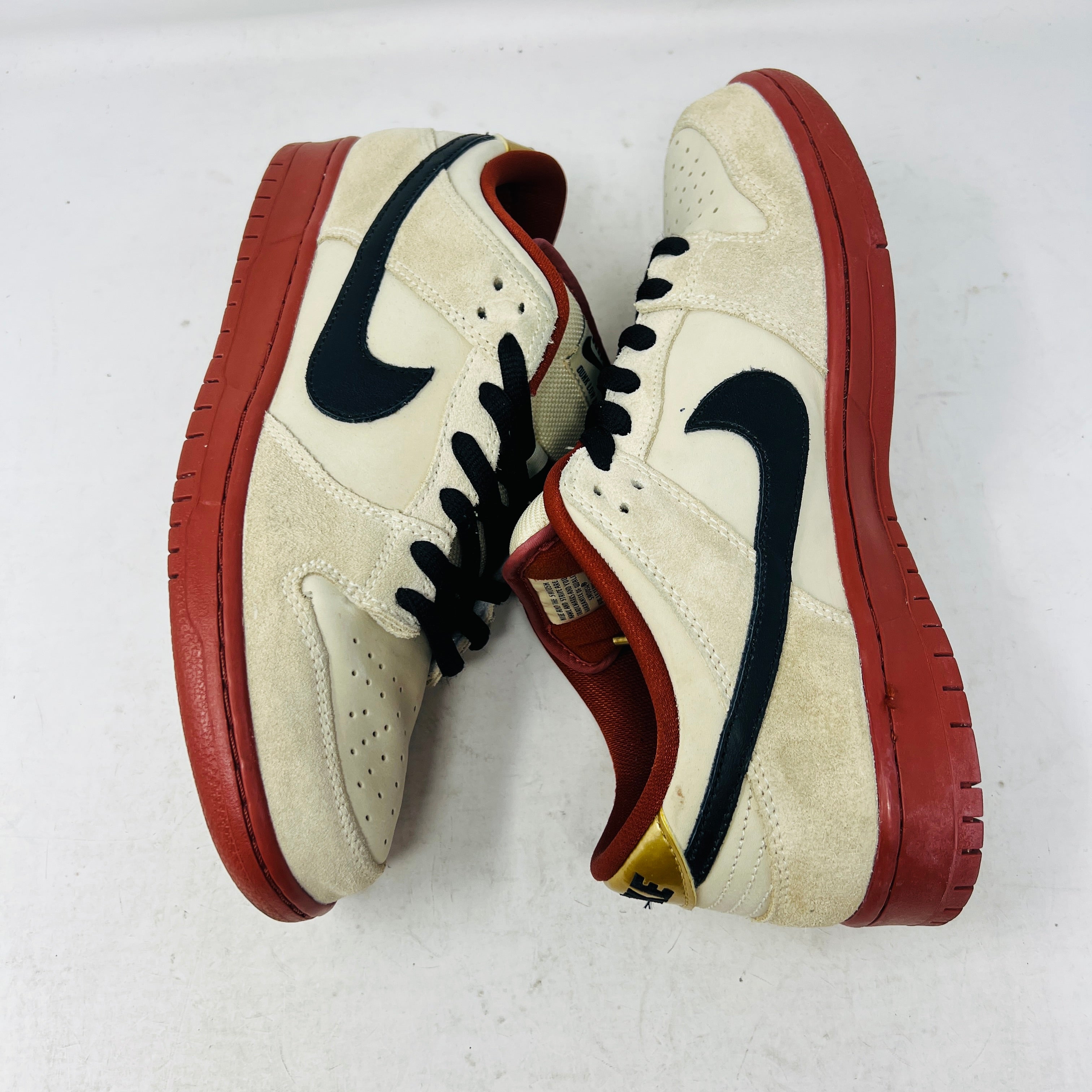 Nike SB Dunk Low Pro Hennessy – Holy Ground