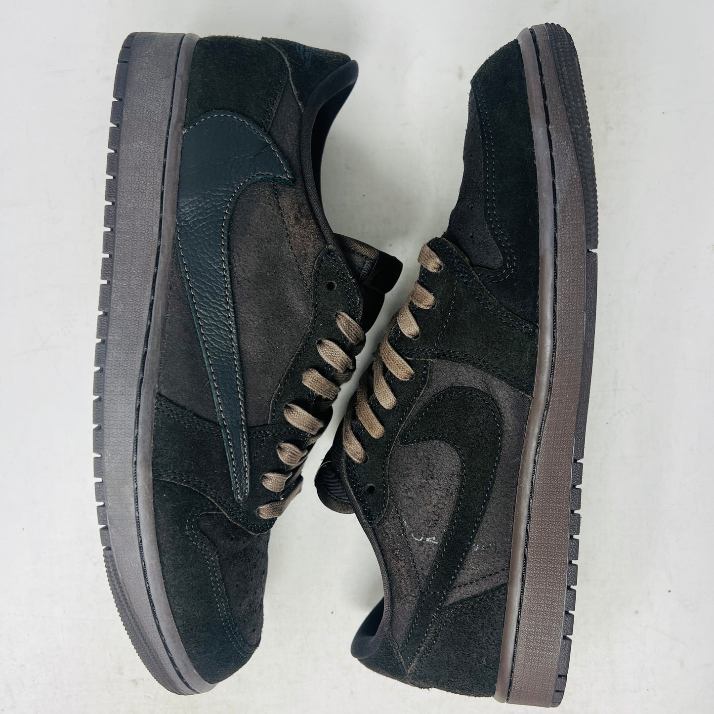 Jordan 1 Retro Low OG SP Travis Scott Velvet Brown