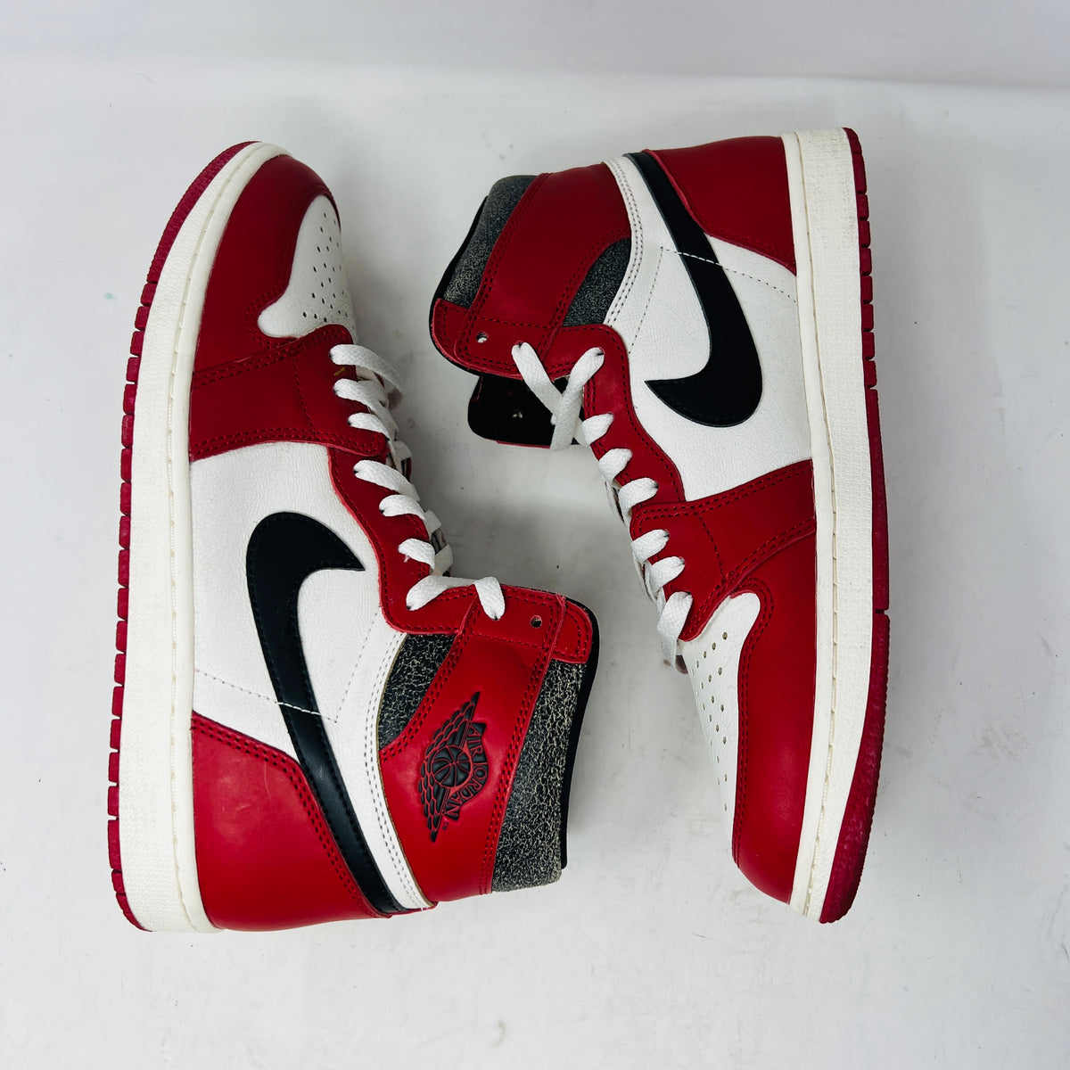 Jordan 1 Retro High OG Chicago Lost and Found