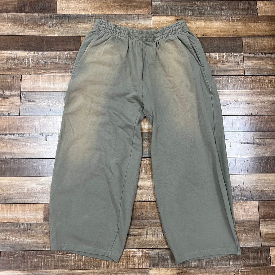 Raspberry Green Sweats