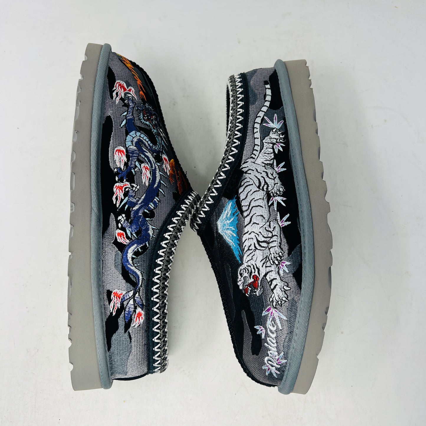 UGG Tasman Slipper Palace Black Camo