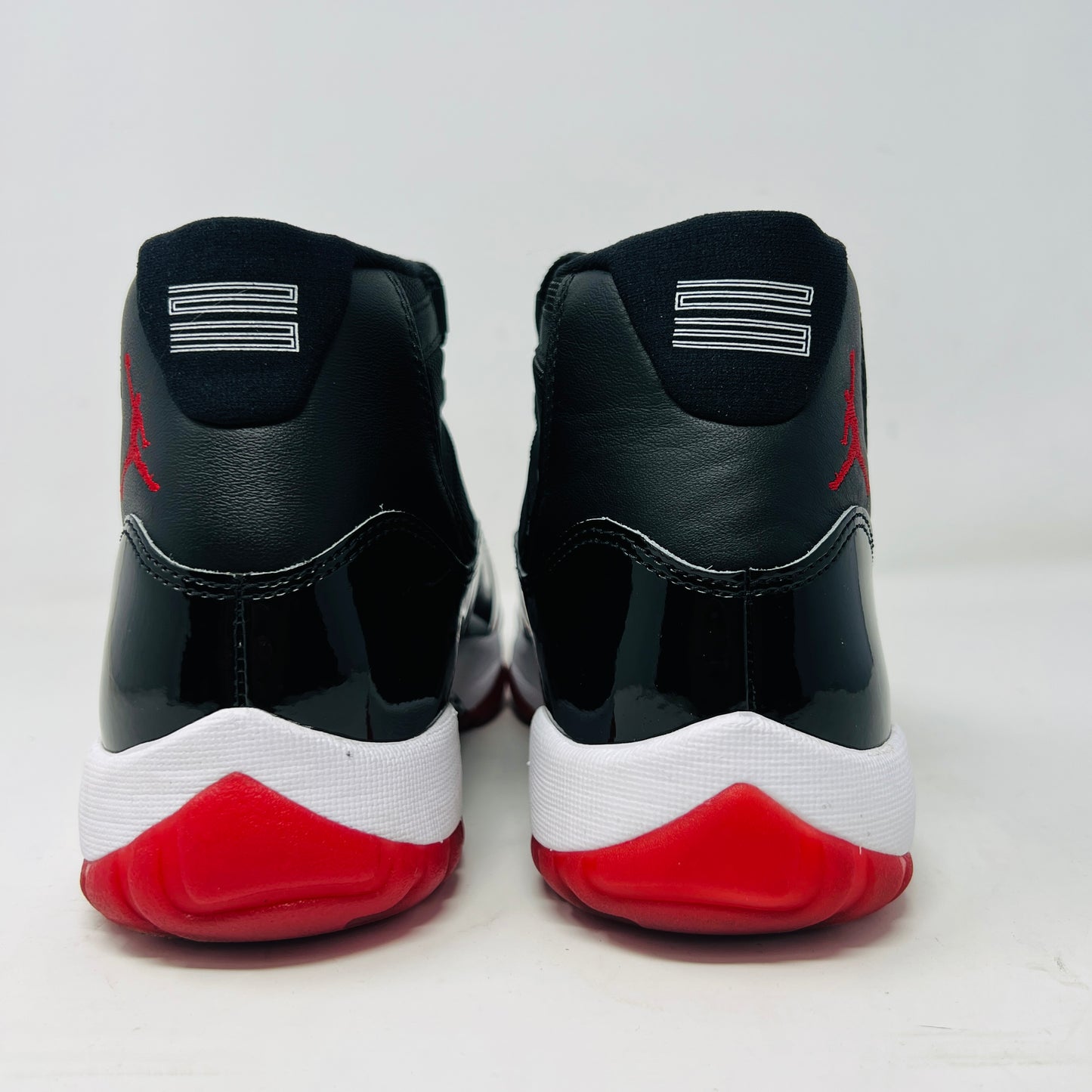 Jordan 11 Retro Playoffs Bred (2019)