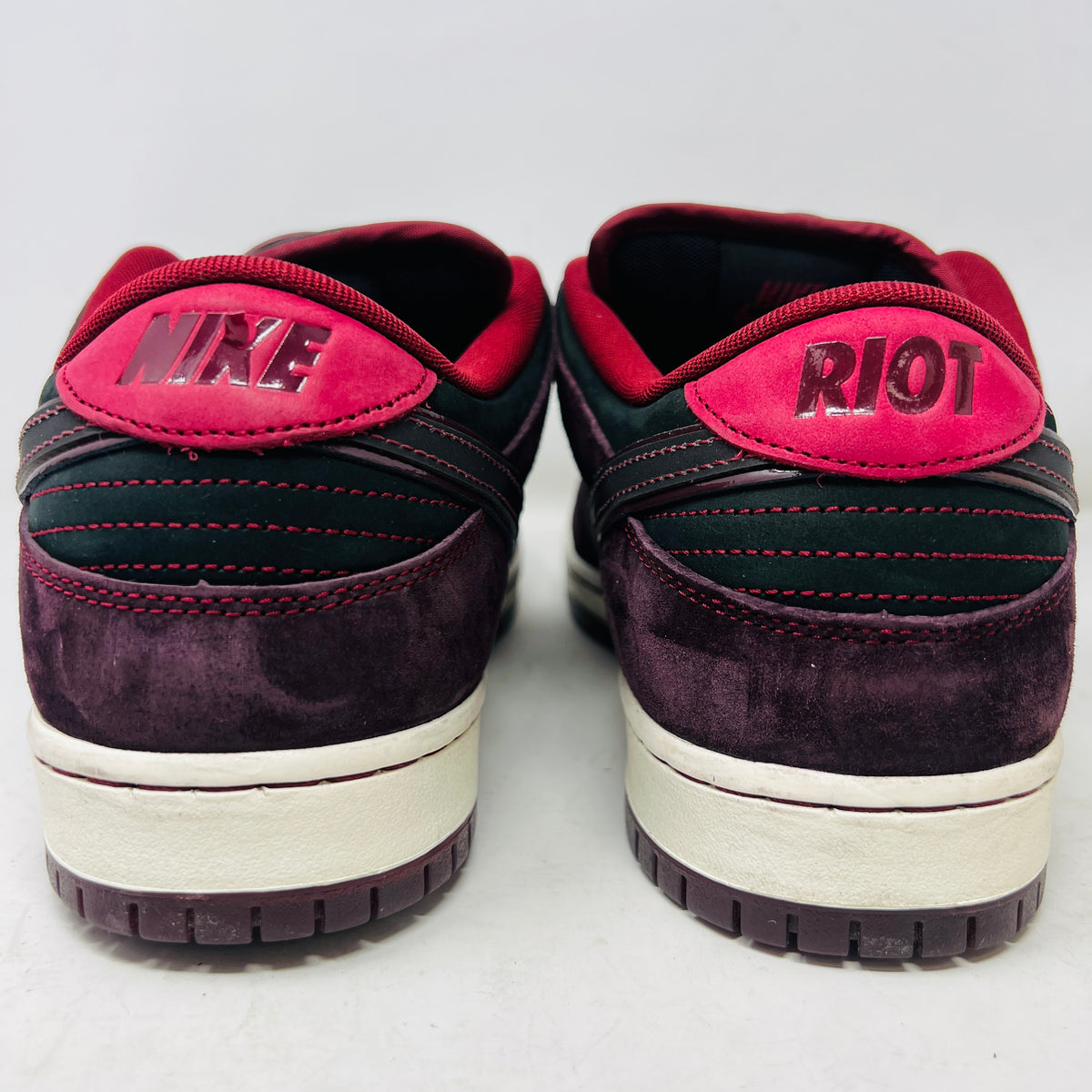 Nike SB Dunk Low Riot Skateshop