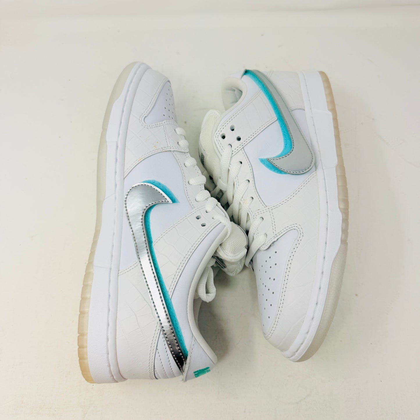 Nike SB Dunk Low Diamond Supply Co. White Diamond
