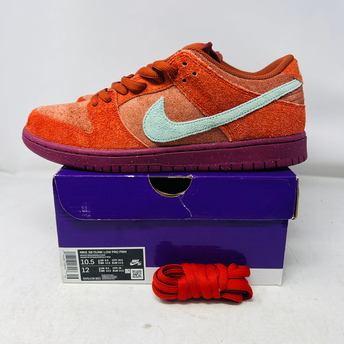 Nike SB Dunk Low Mystic Red Rosewood