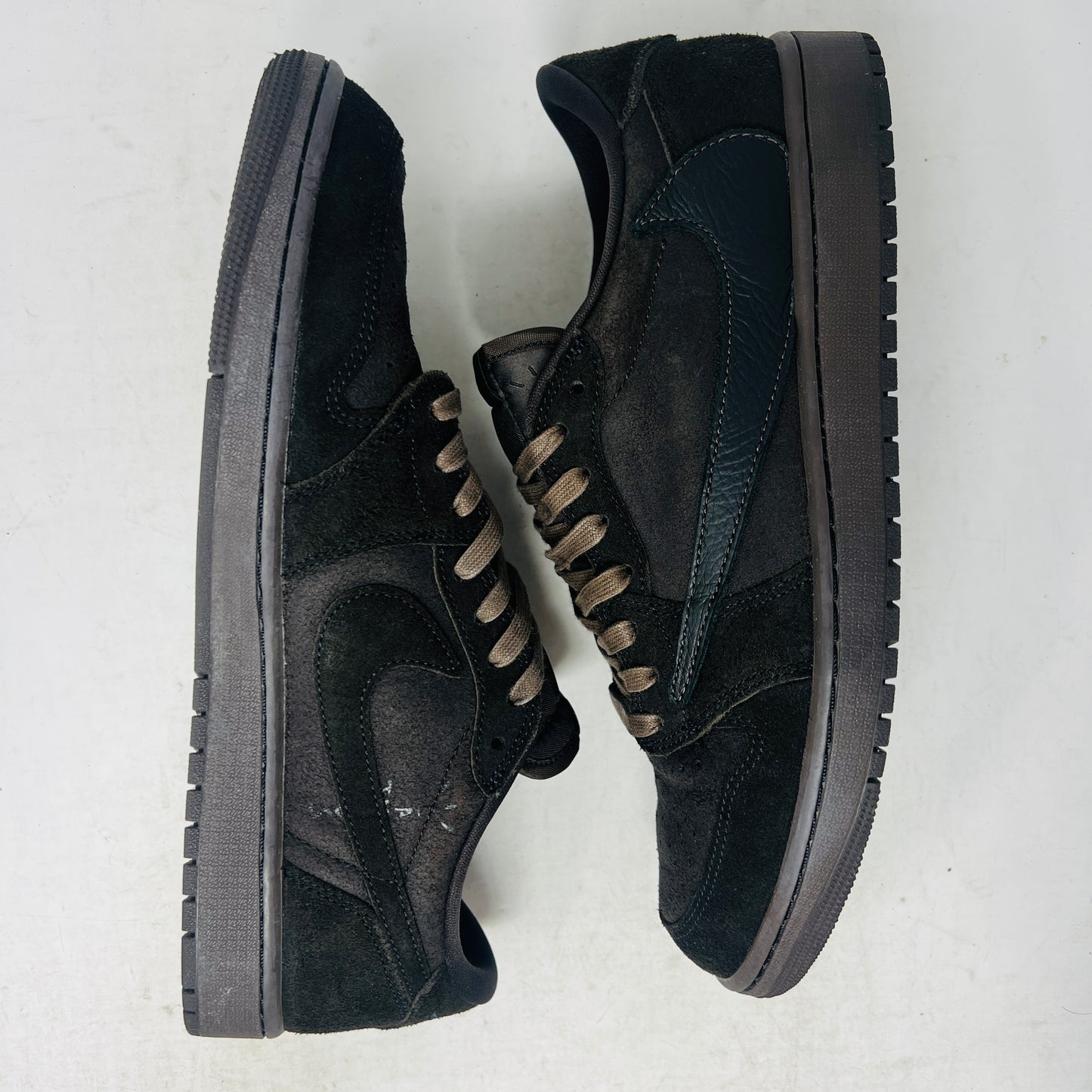 Jordan 1 Retro Low OG SP Travis Scott Velvet Brown