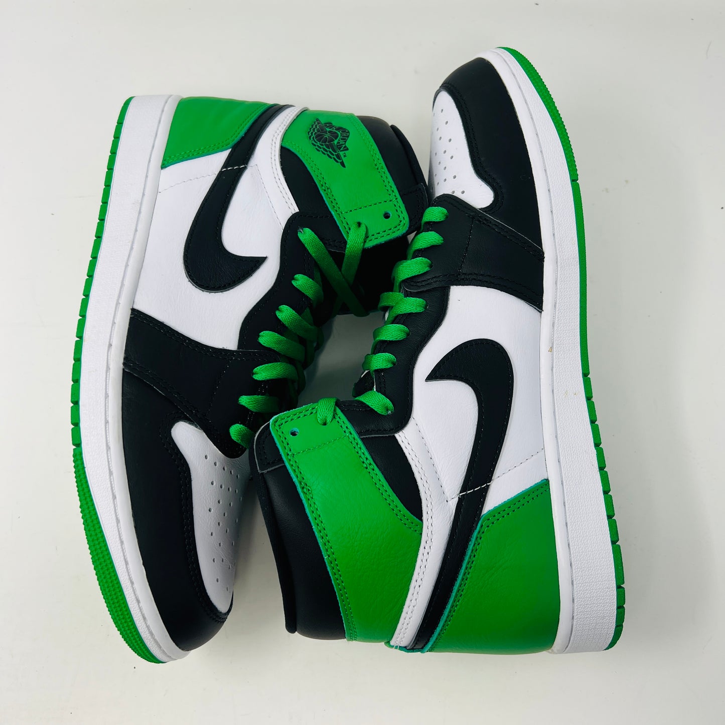 Jordan 1 Retro High OG Lucky Green