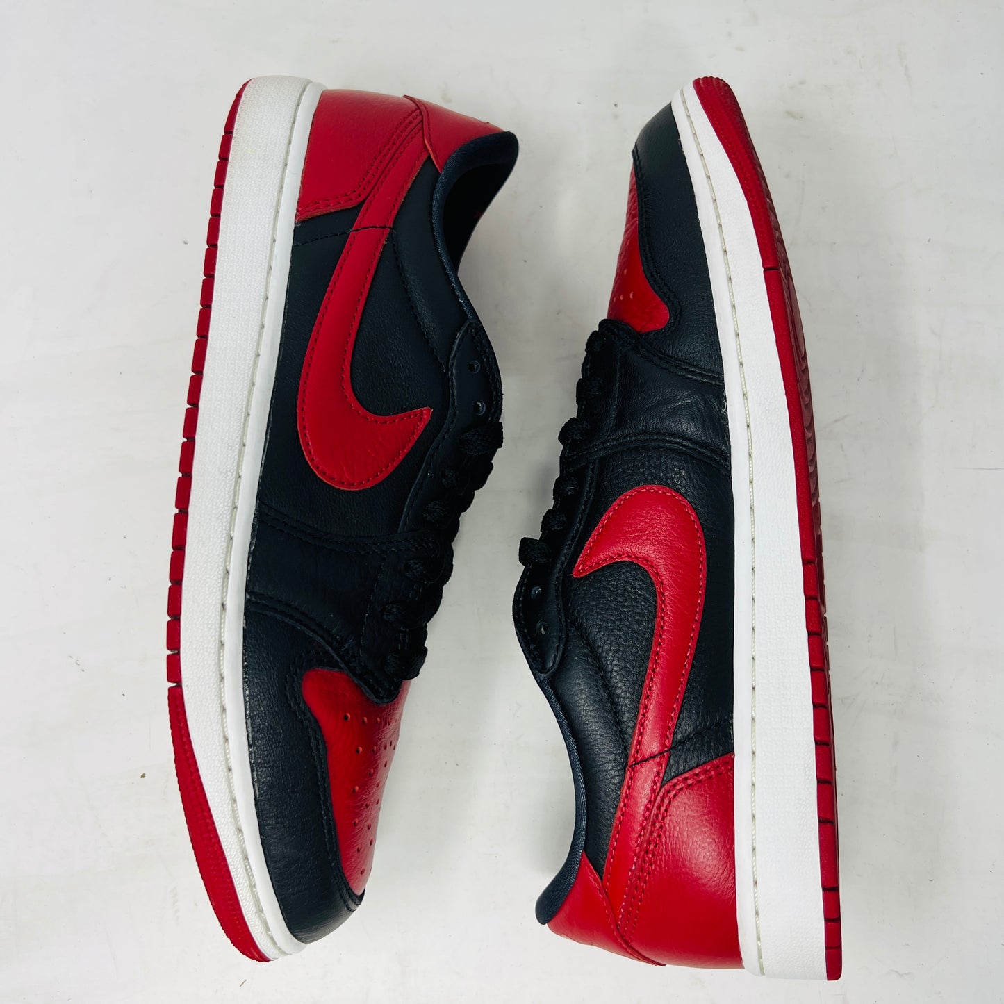 Jordan 1 Retro Low OG Banned
