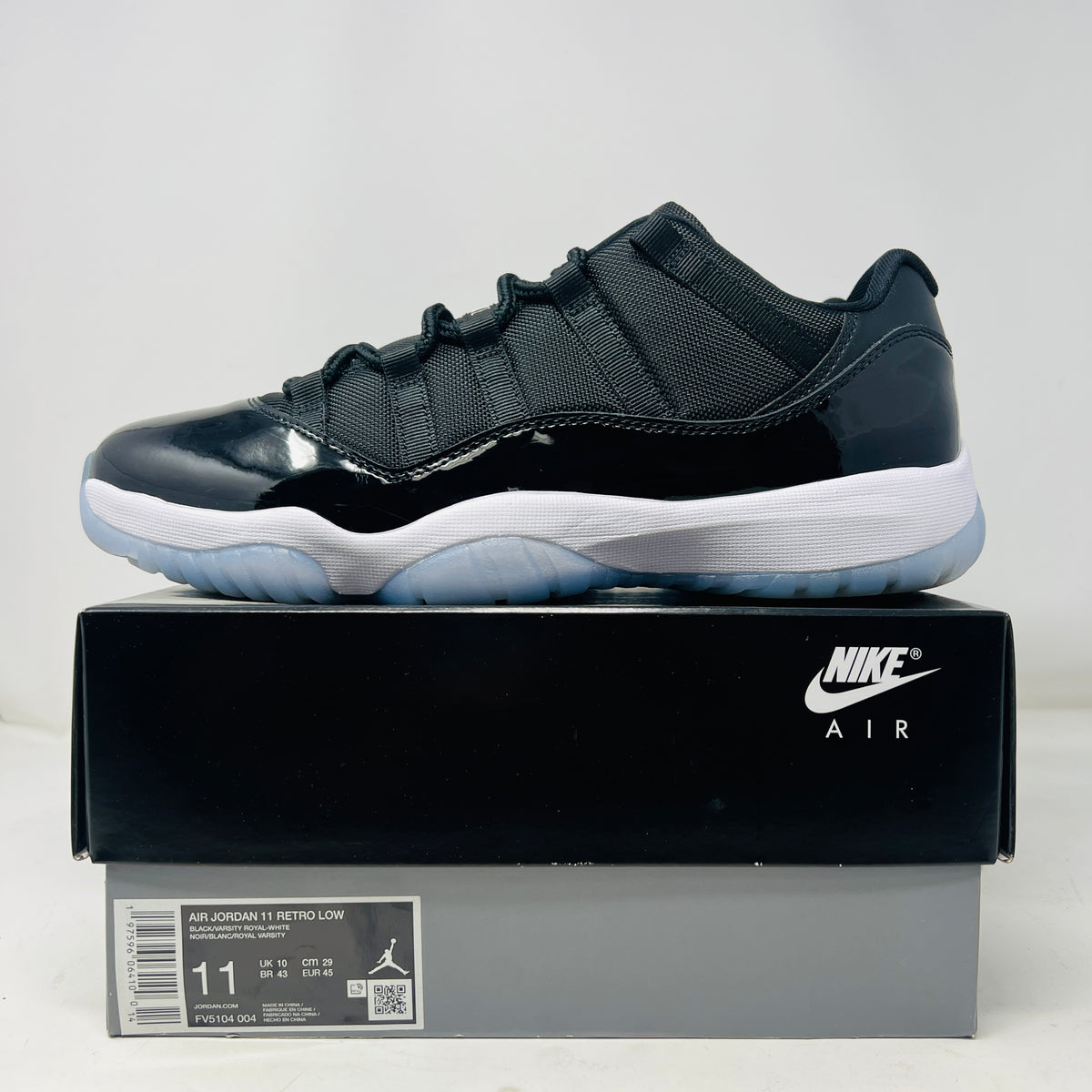 Jordan 11 Retro Low Space Jam