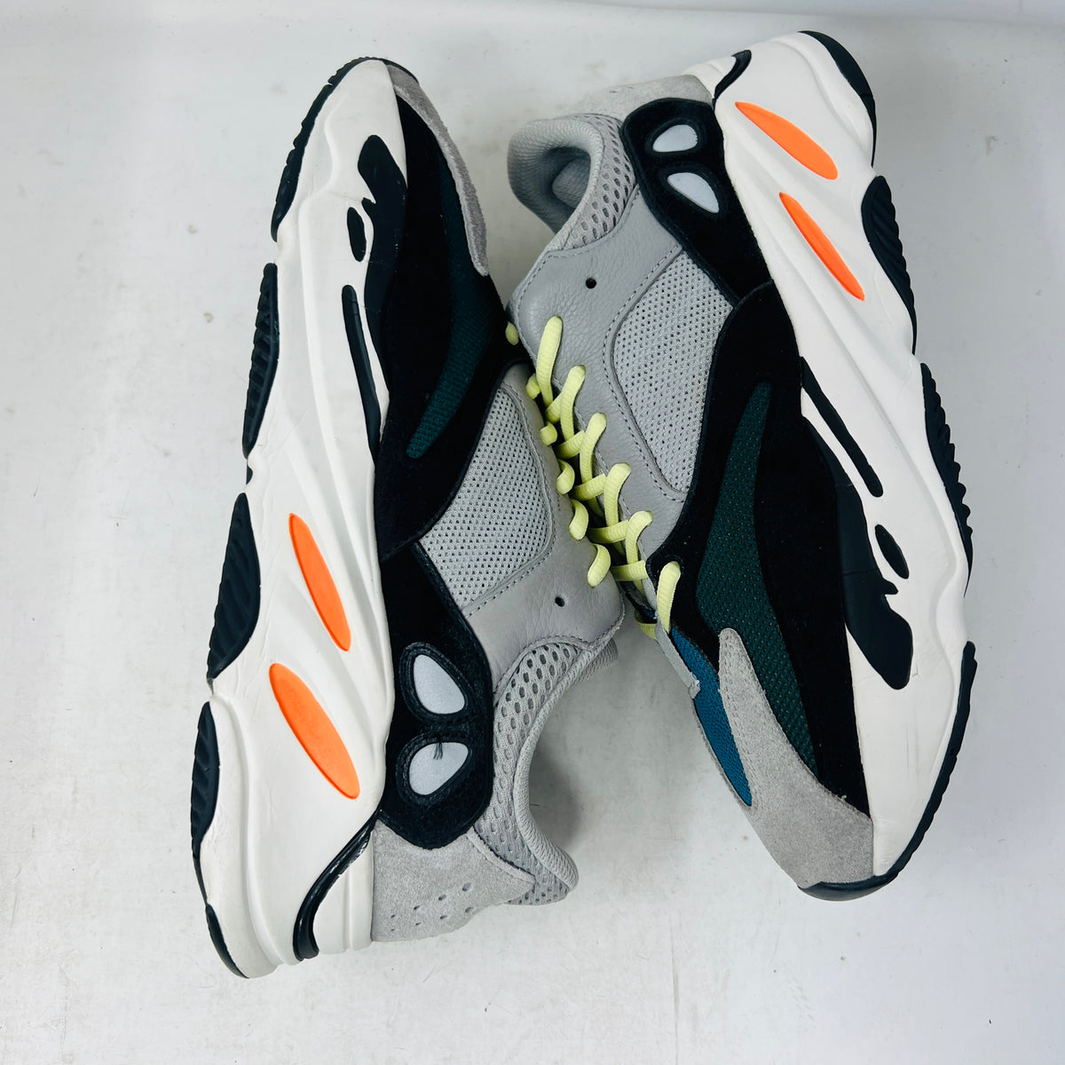 adidas Yeezy Boost 700 Wave Runner