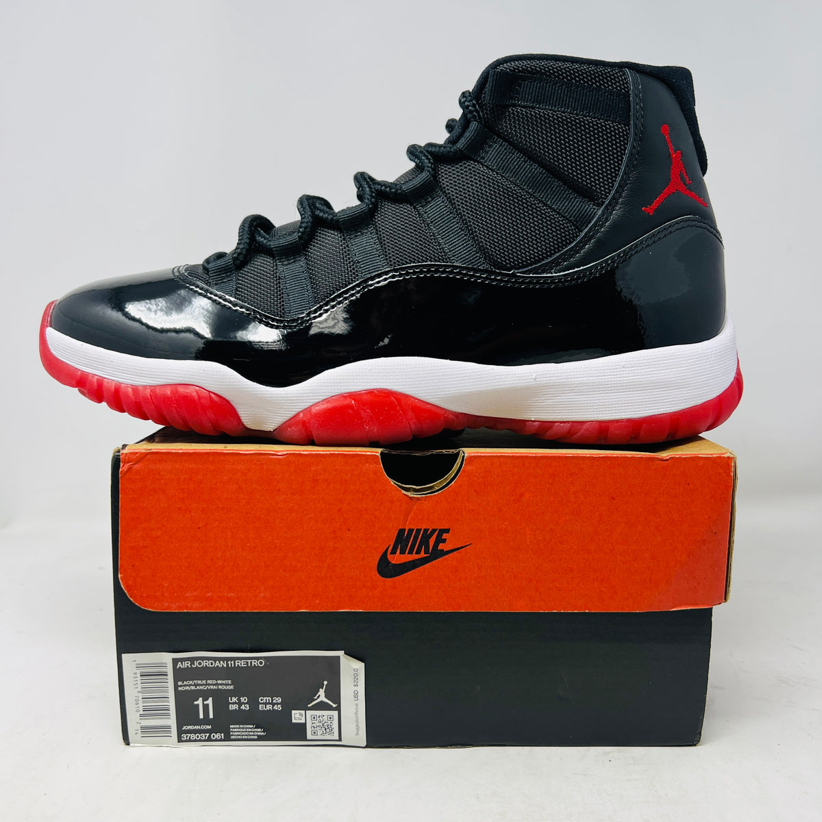 Jordan 11 Retro Playoffs Bred (2019)