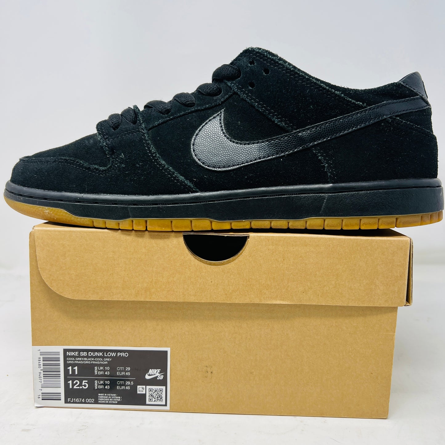 Nike SB Dunk Low IW Black Gum