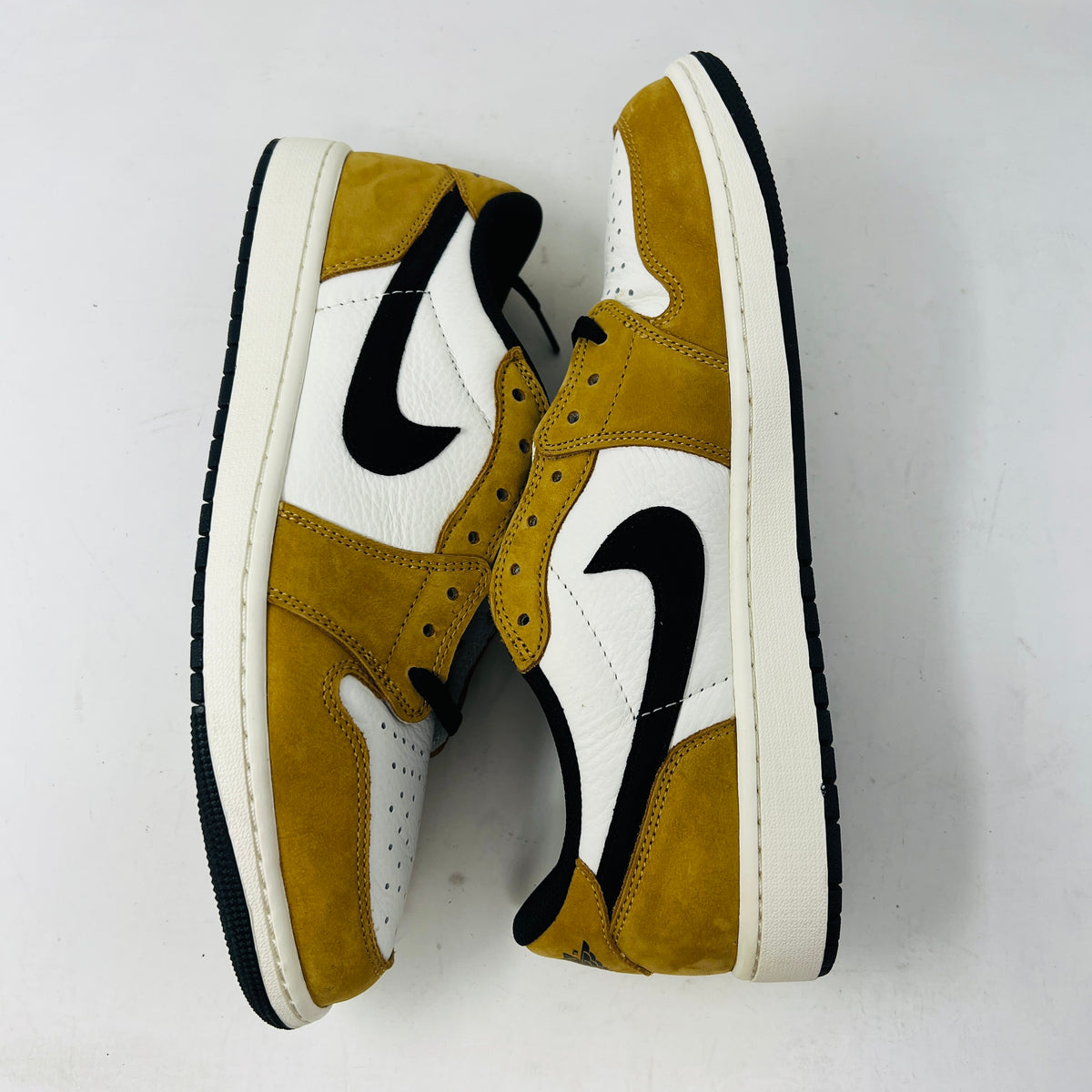 Jordan 1 Low OG Rookie of the Year