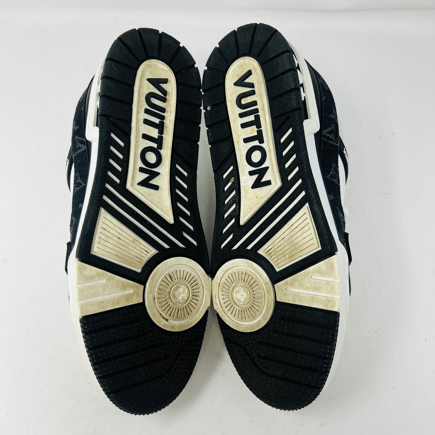 Louis Vuitton LV Trainer White Black