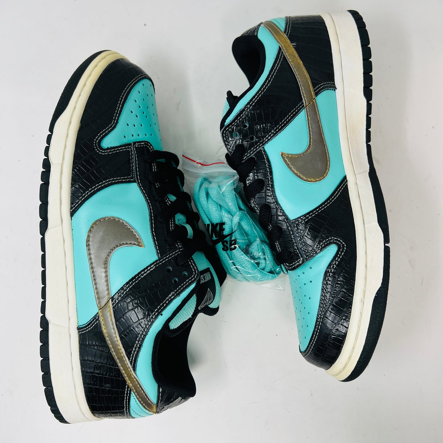 Nike SB Dunk Low Diamond Supply Co.