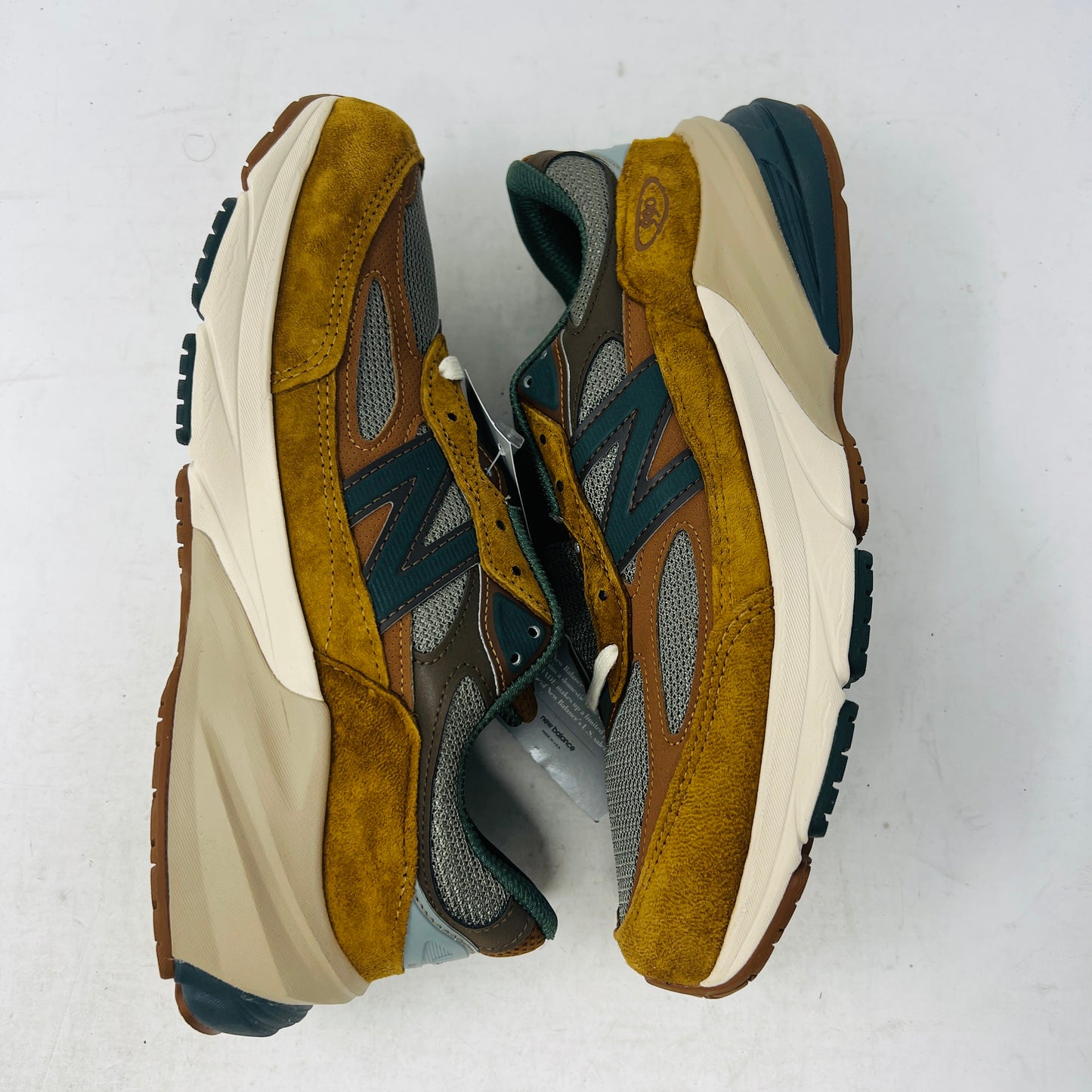 New Balance 990v6 Carhartt WIP Sculpture Center