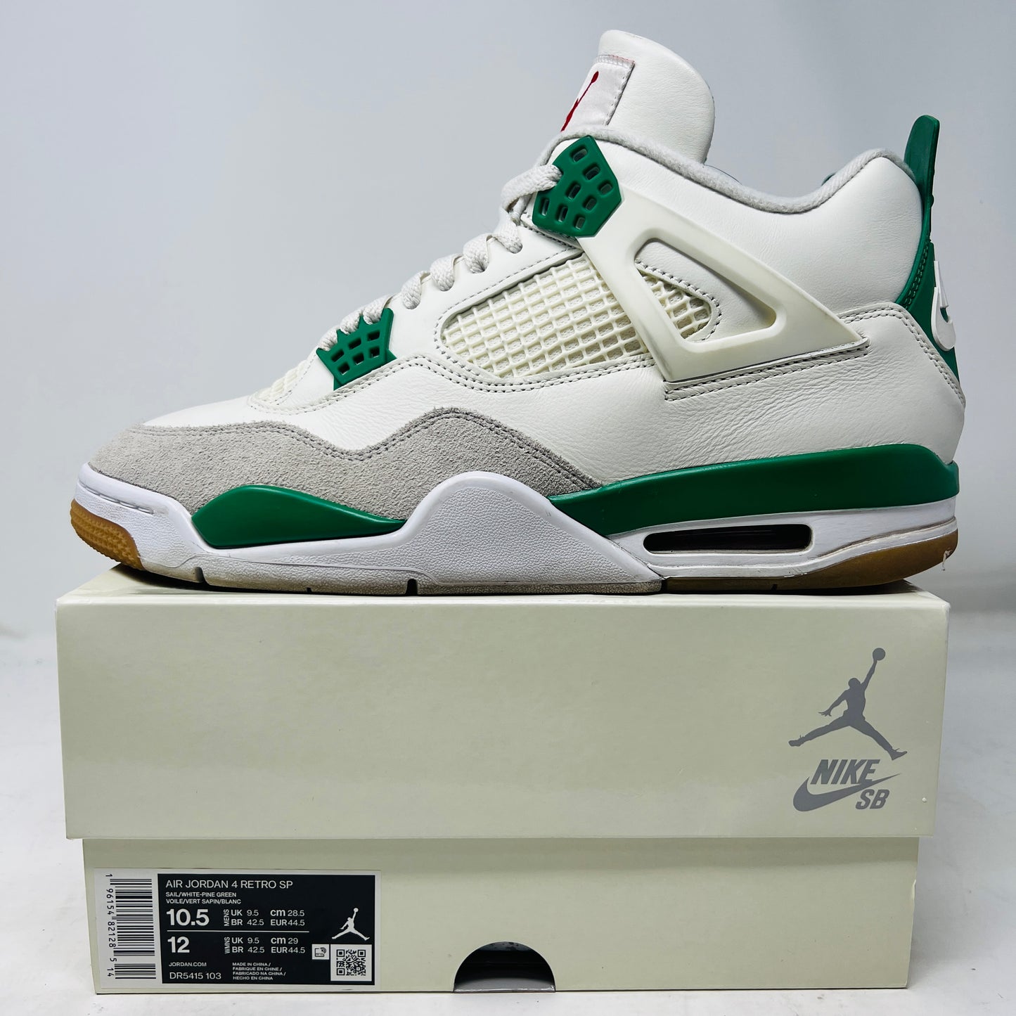 Jordan 4 Retro SB Pine Green
