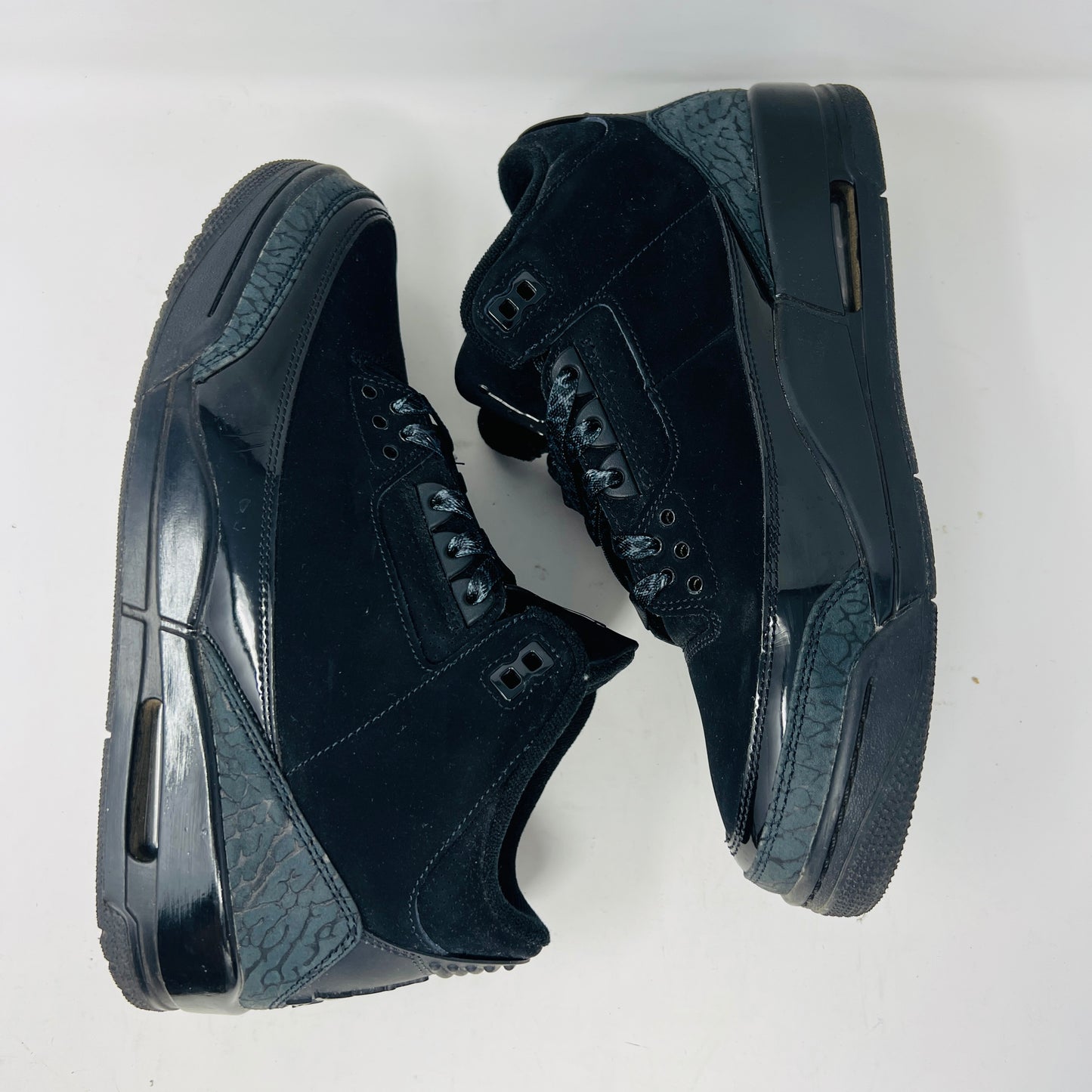 Jordan 3 Retro Black Cat (2025)