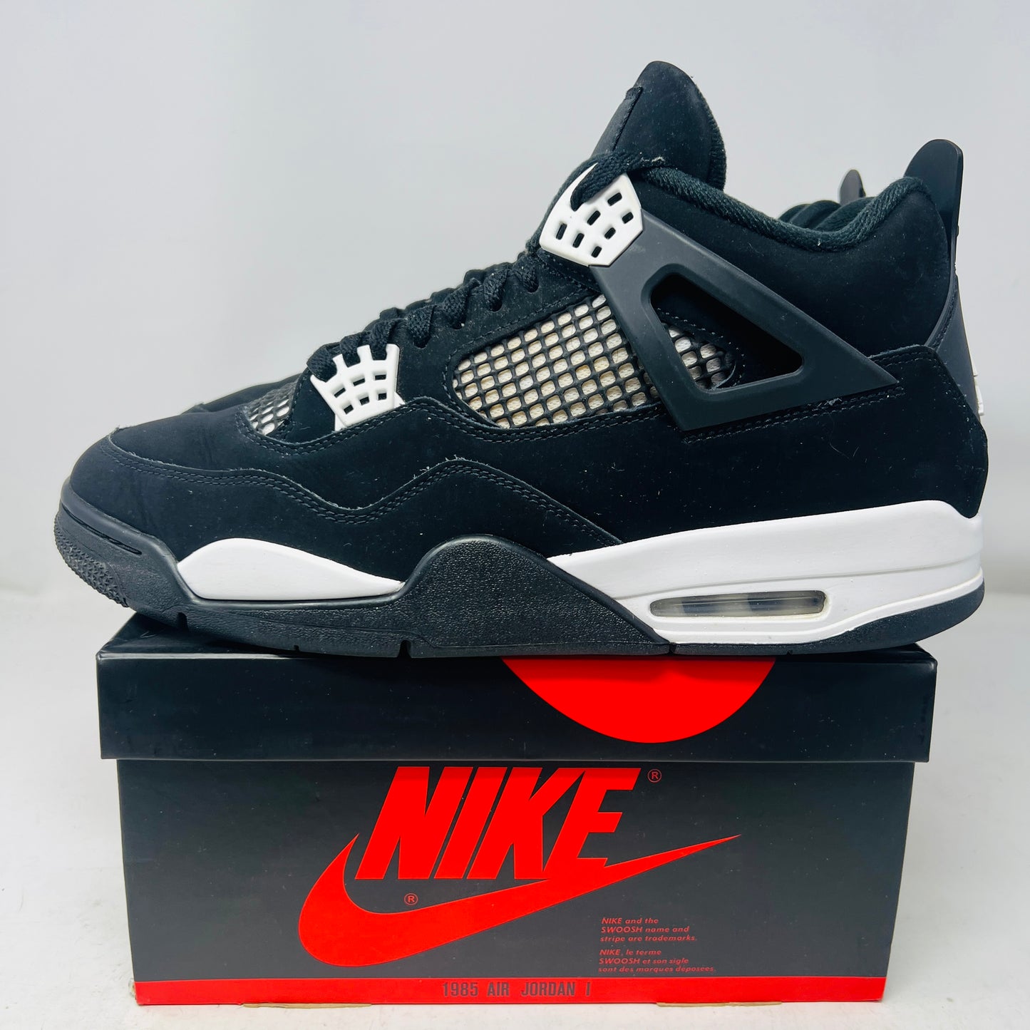 Jordan 4 Retro White Thunder