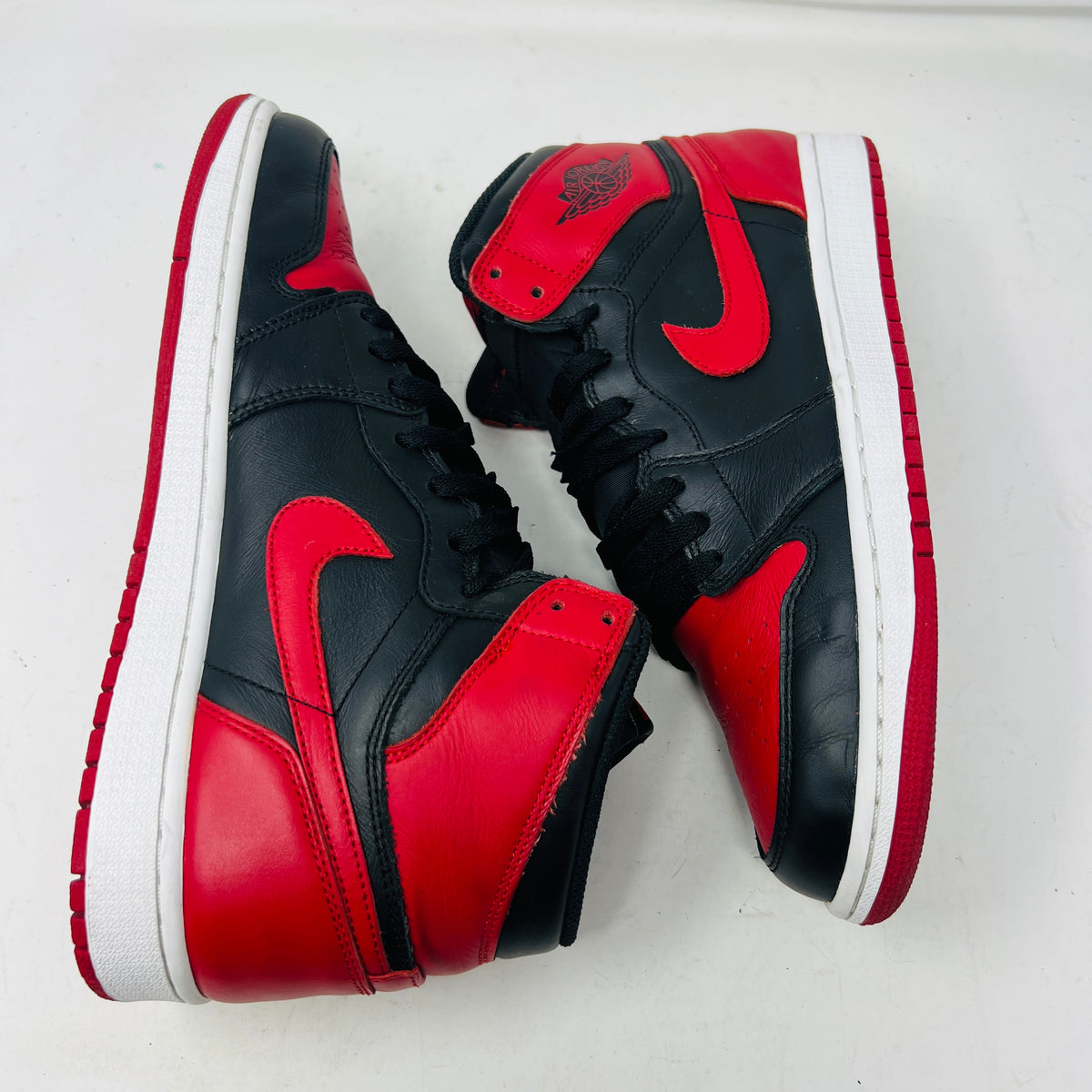 Jordan 1 Retro Bred (2013)
