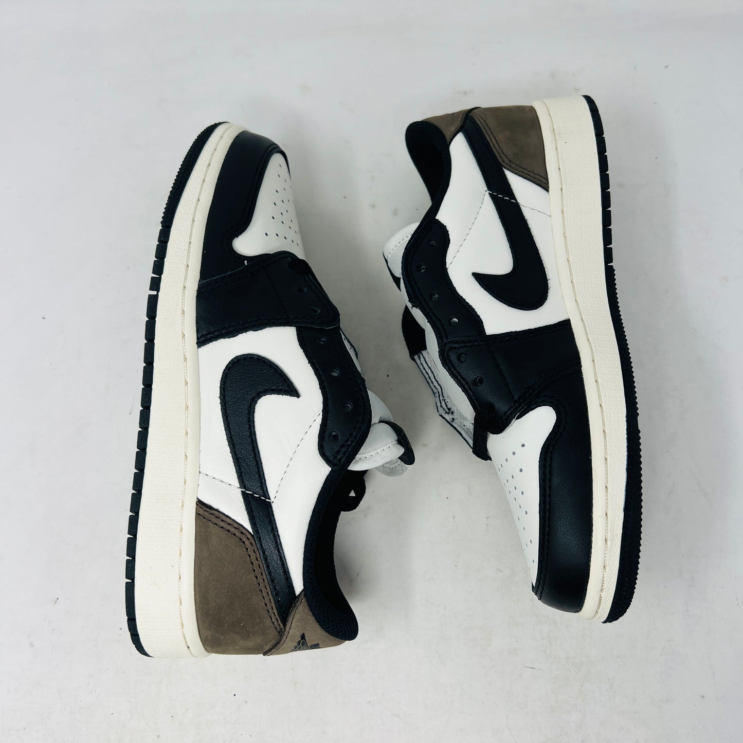Jordan 1 Retro Low OG Mocha (GS)