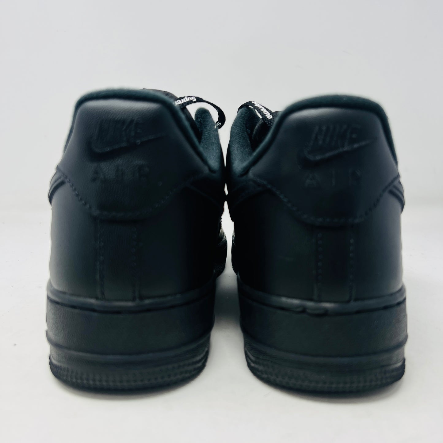 Nike Air Force 1 Low Supreme Black