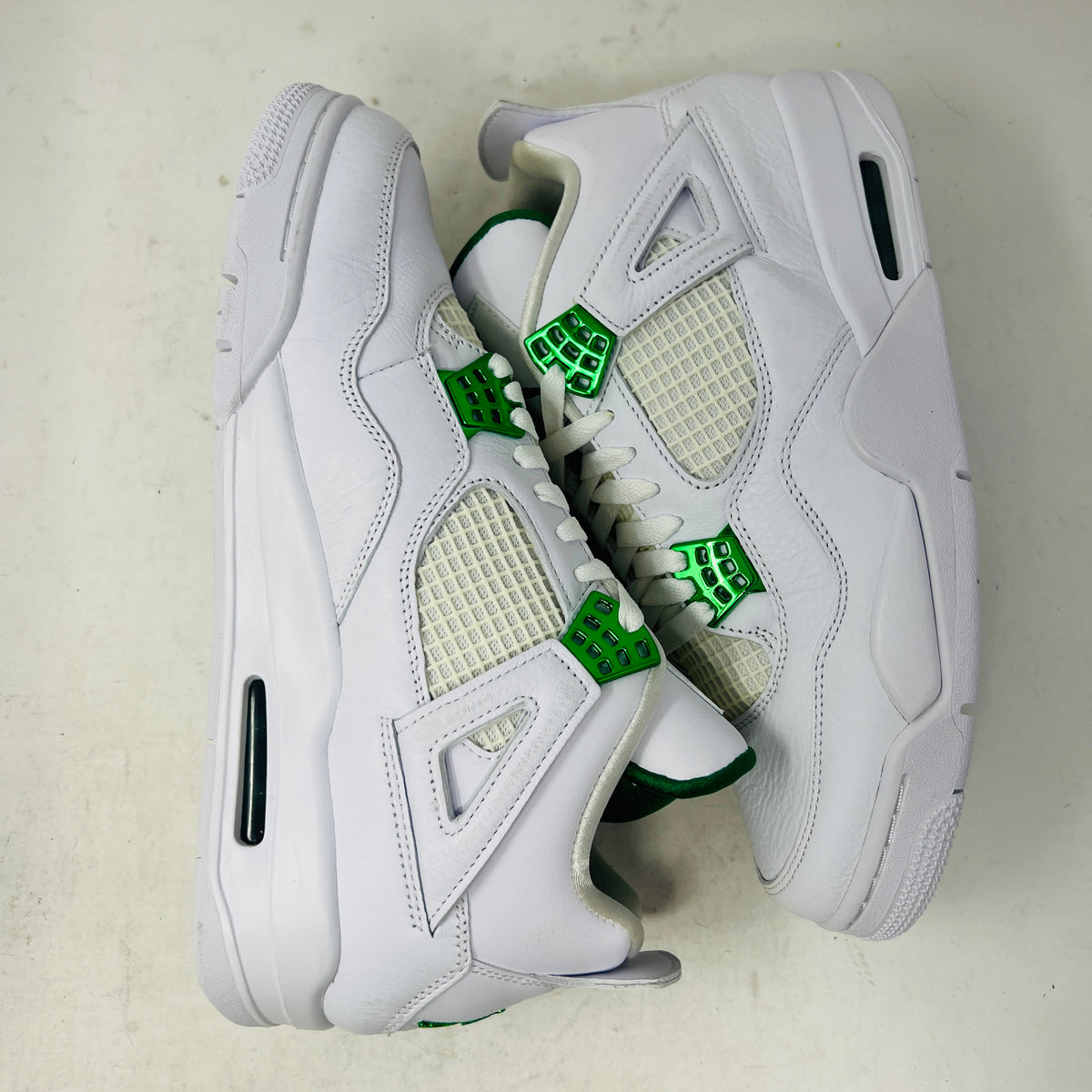 Jordan 4 Retro Metallic Green