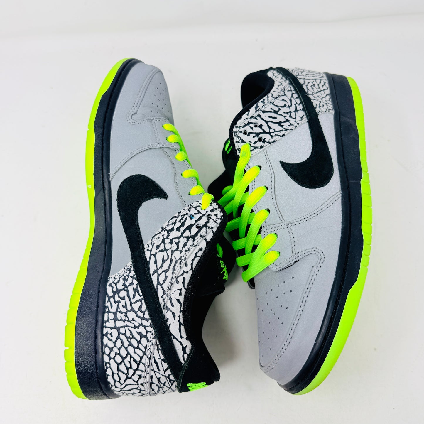 Nike SB Dunk Low DJ Clark Kent x Primitive 112