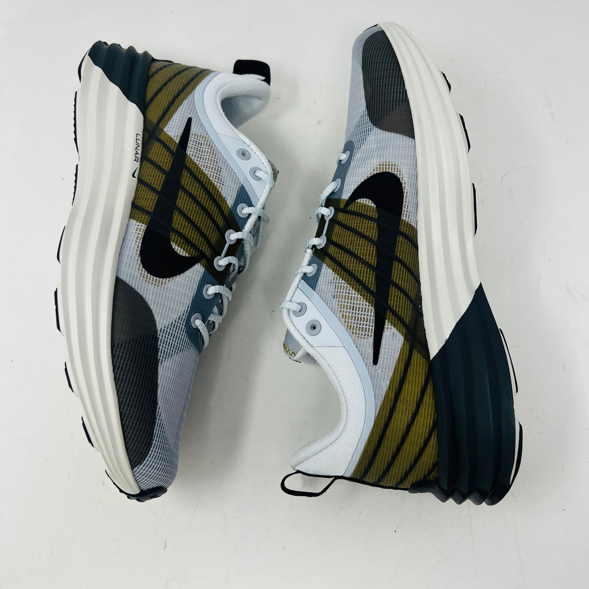 Nike Lunar Roam Platinum Tint Desert Moss