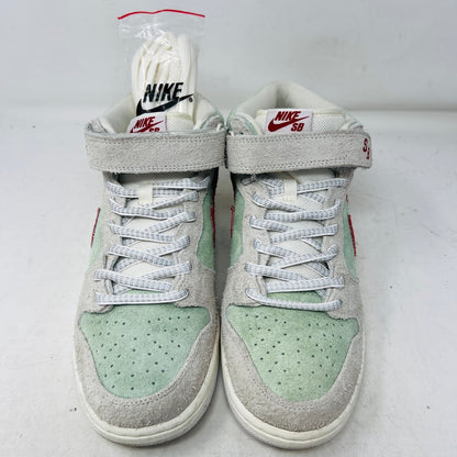 Nike SB Dunk Mid White Widow