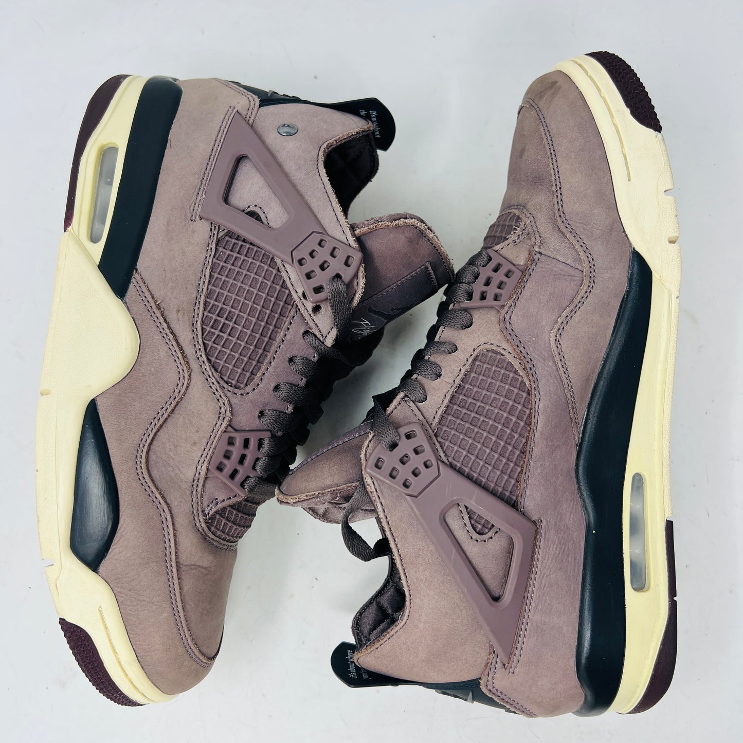 Jordan 4 Retro SP A Ma Maniére Violet Ore