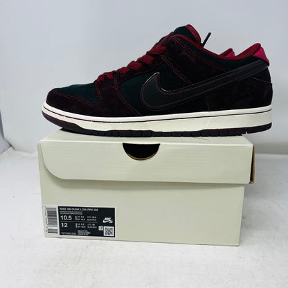 Nike SB Dunk Low Riot Skateshop
