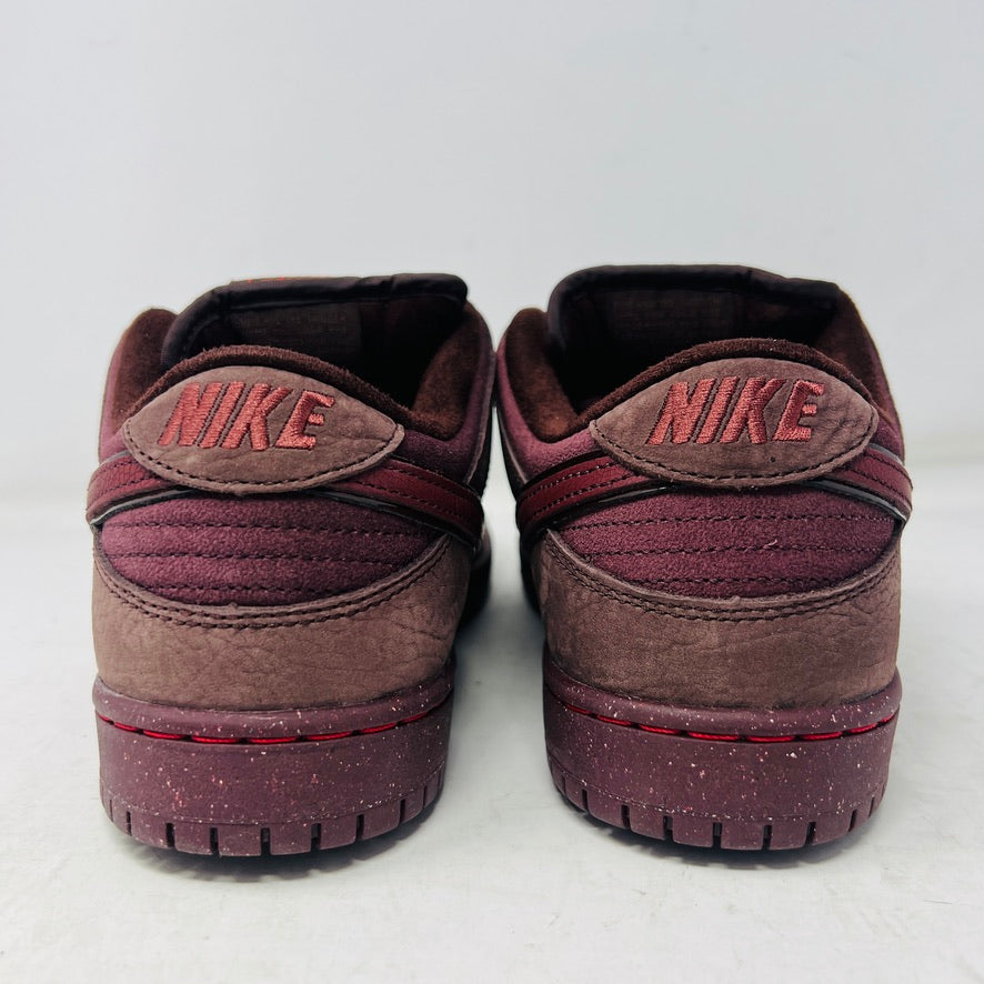 Nike SB Dunk Low City of Love Burgundy Crush