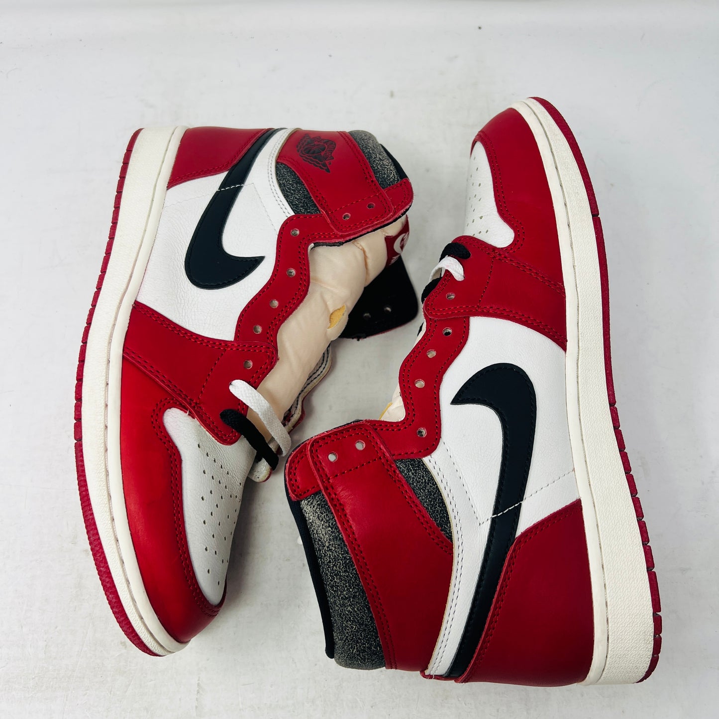 Jordan 1 Retro High OG Chicago Lost and Found
