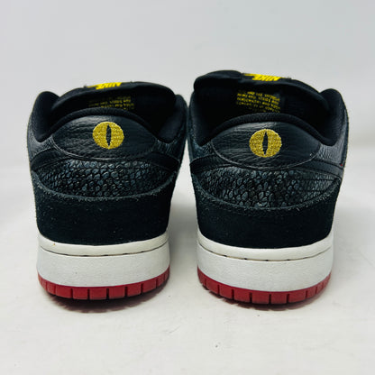 Nike SB Dunk Low Snake Eyes