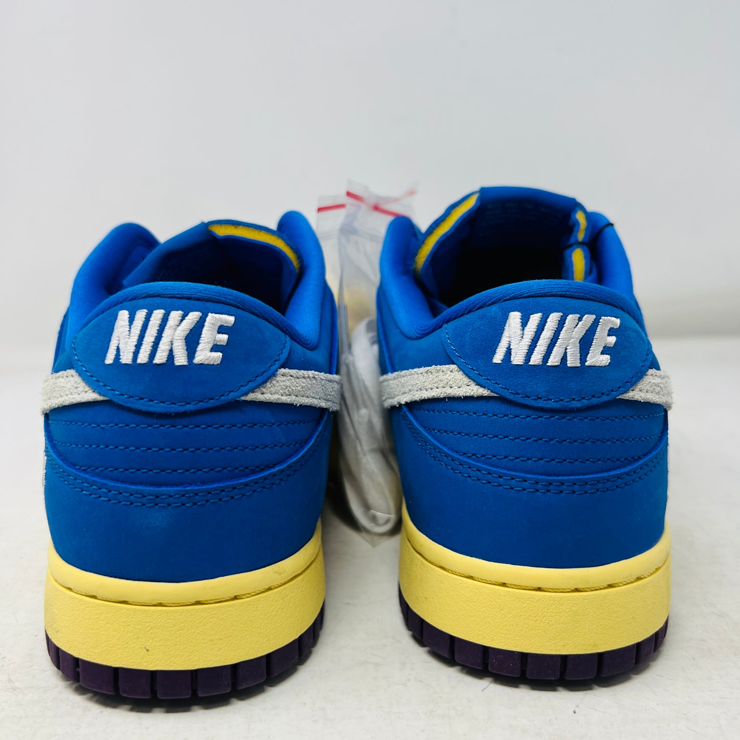 Nike Dunk Low Undefeated 5 On It Dunk vs. AF1
