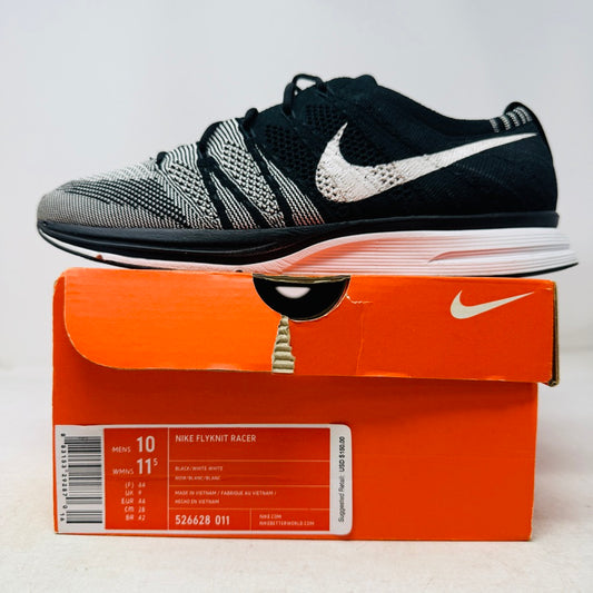 Nike Flyknit Trainer Oreo