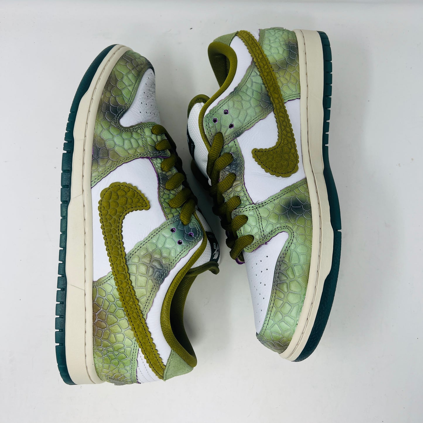 Nike SB Dunk Low Alexis Sablone Chameleon