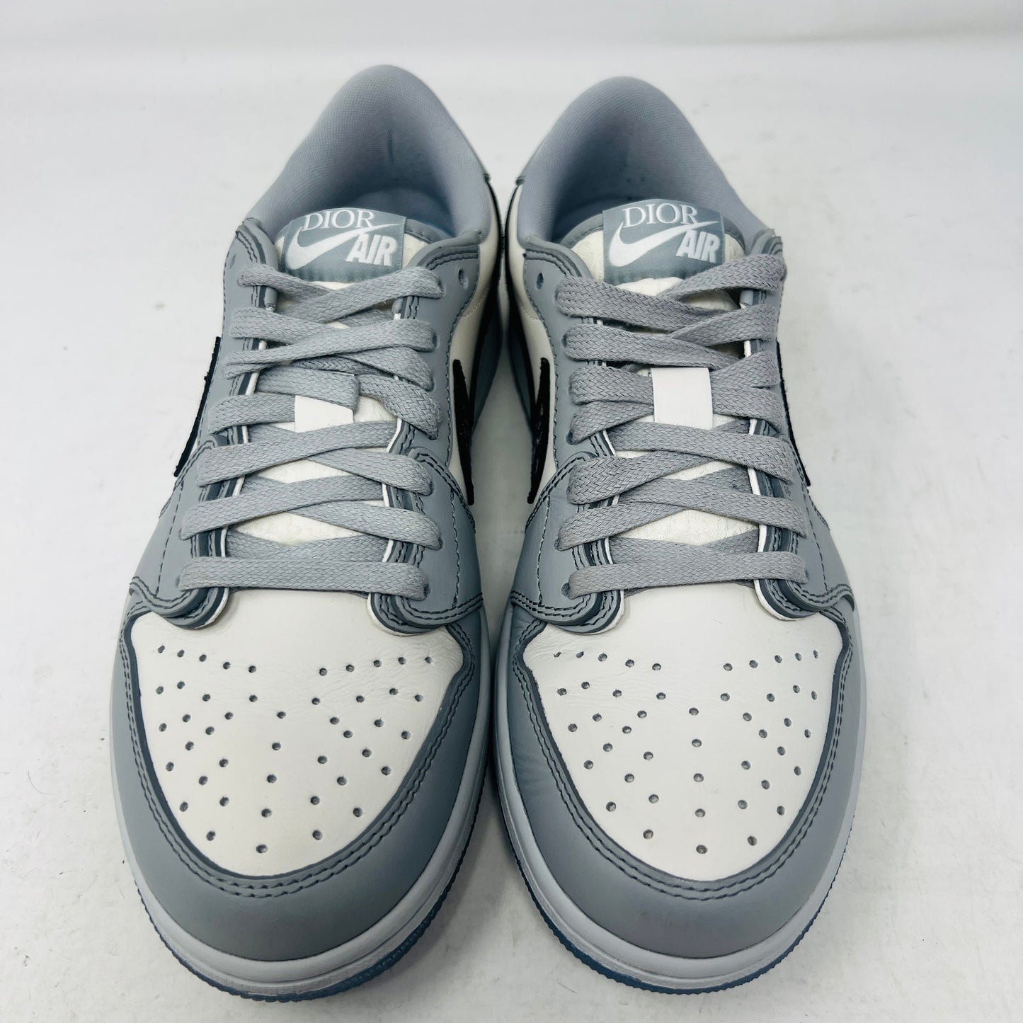 Jordan 1 Retro Low Dior