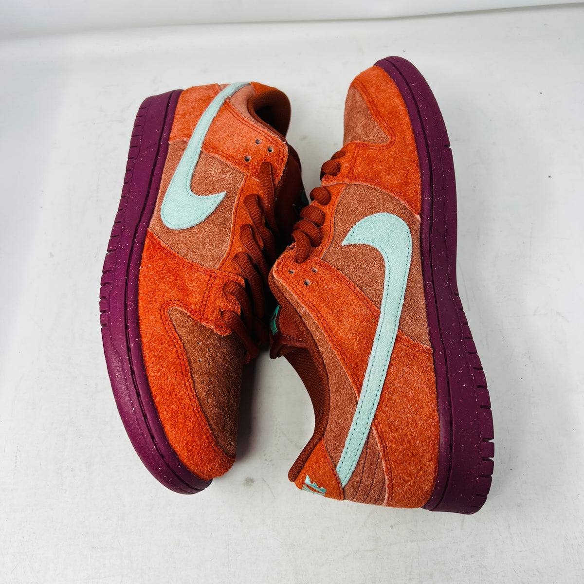 Nike SB Dunk Low Mystic Red Rosewood
