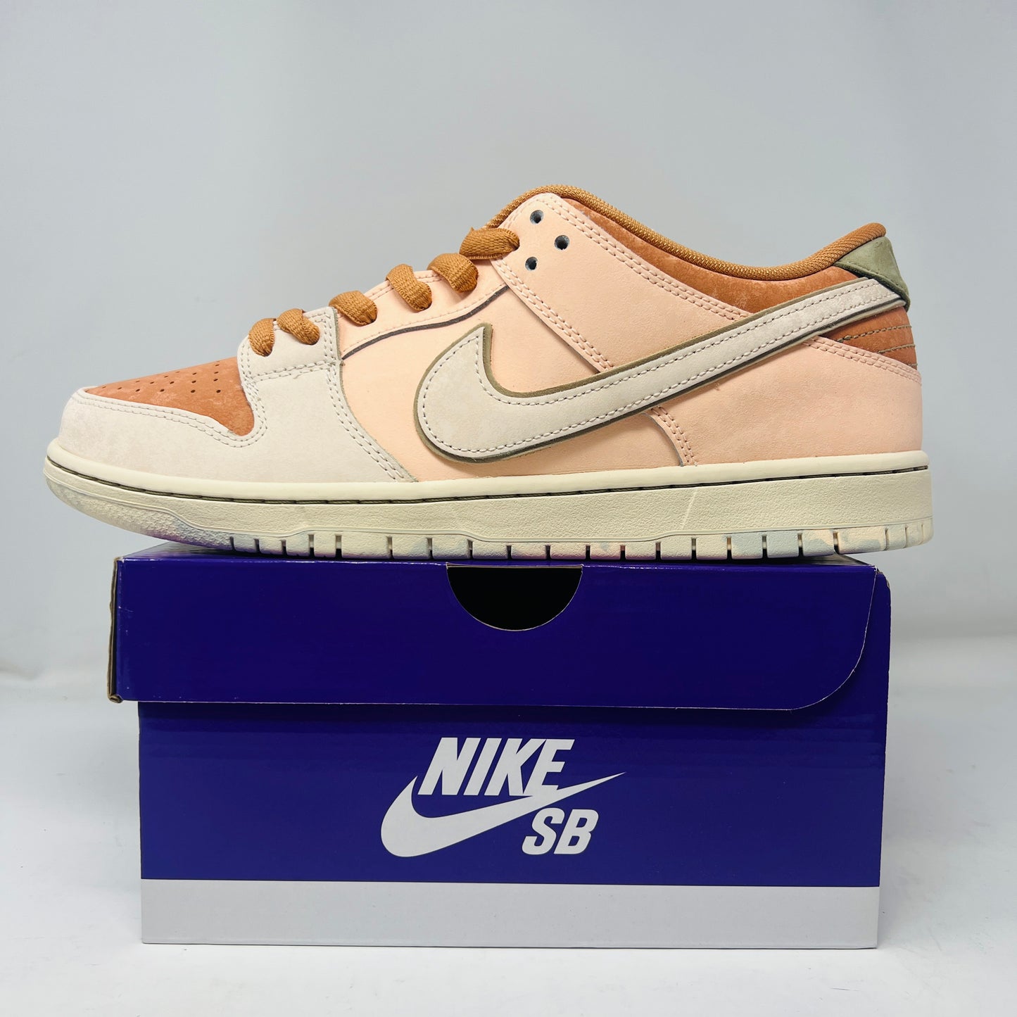 Nike SB Dunk Low Trocadéro Gardens