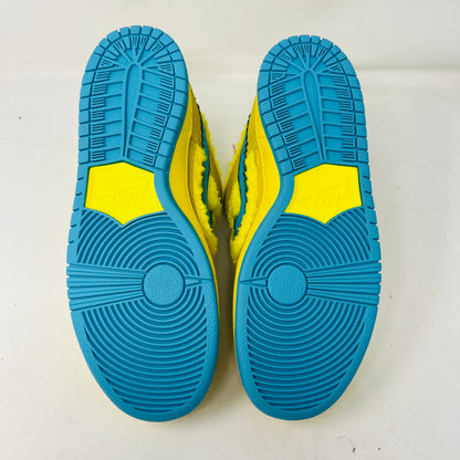 Nike SB Dunk Low Grateful Dead Bears Opti Yellow sneaker with damaged box, 2020 release.