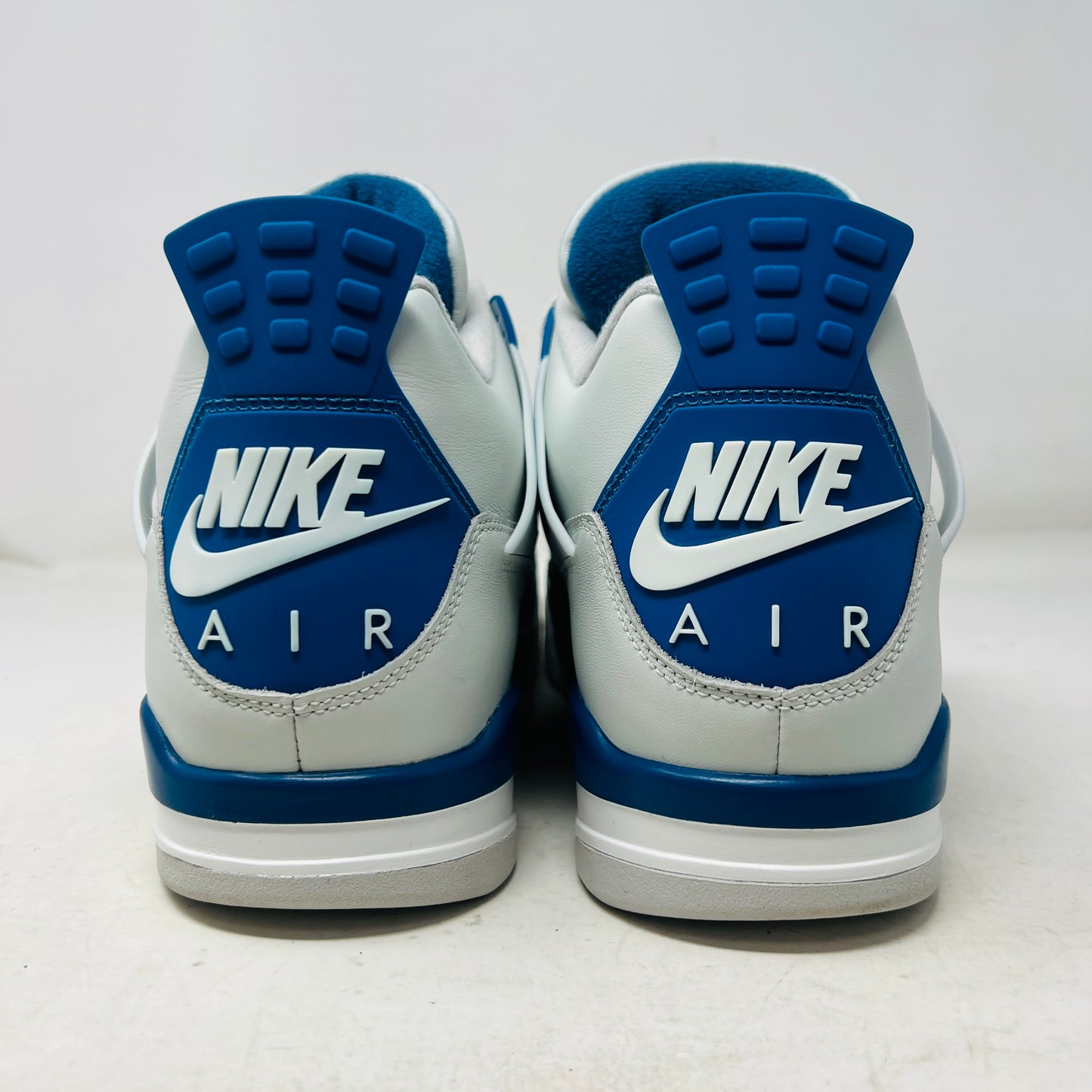 Jordan 4 Retro Military Blue (2024)