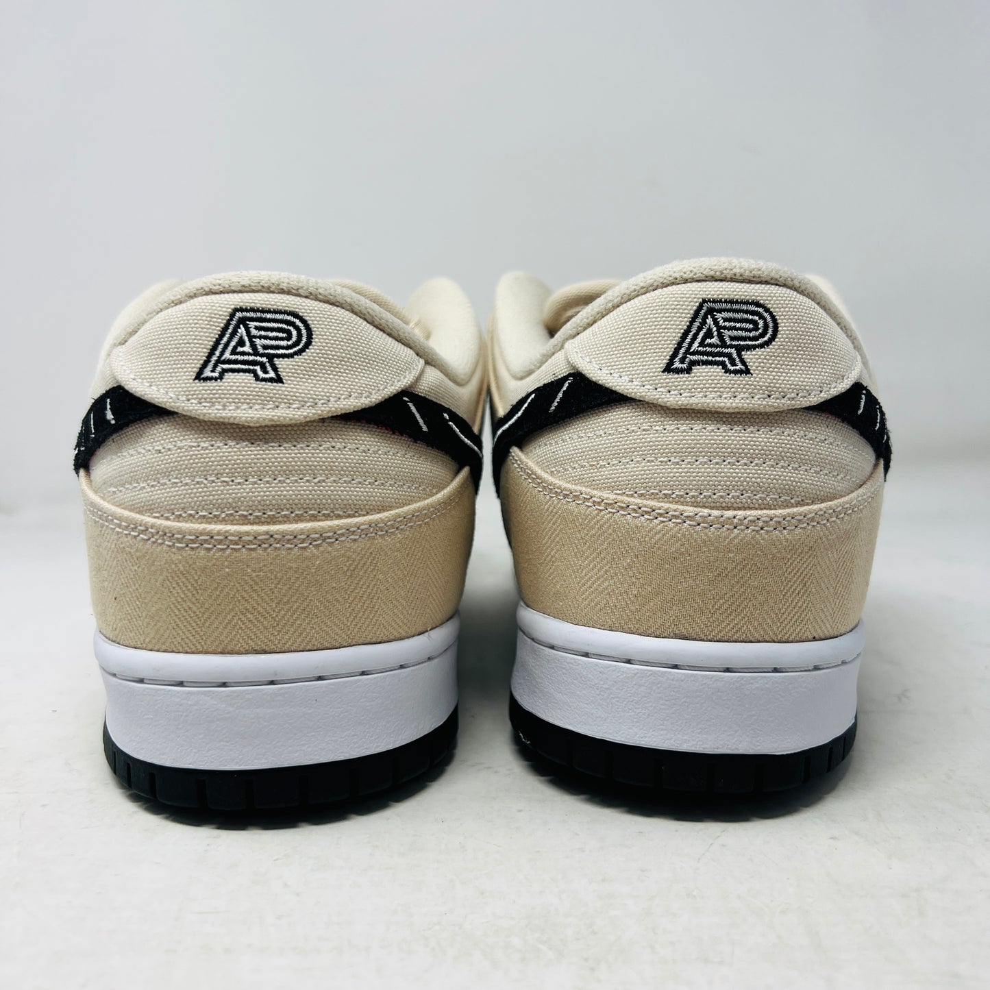 Nike SB Dunk Low Albino & Preto