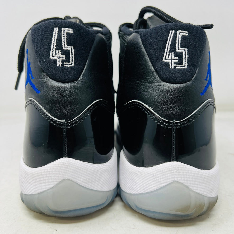 Jordan 11 Retro Space Jam (2016)