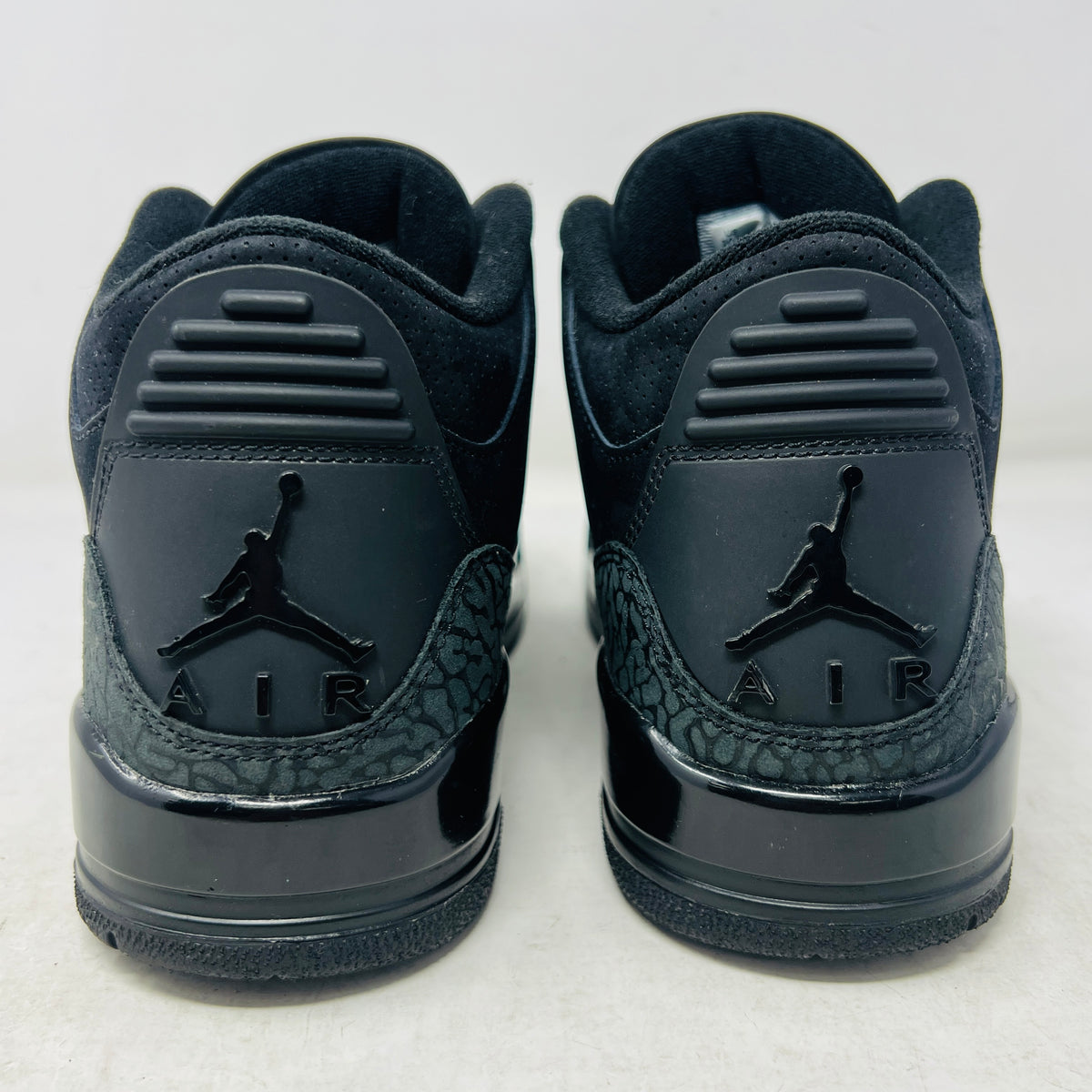 Jordan 3 Retro Black Cat (2025)