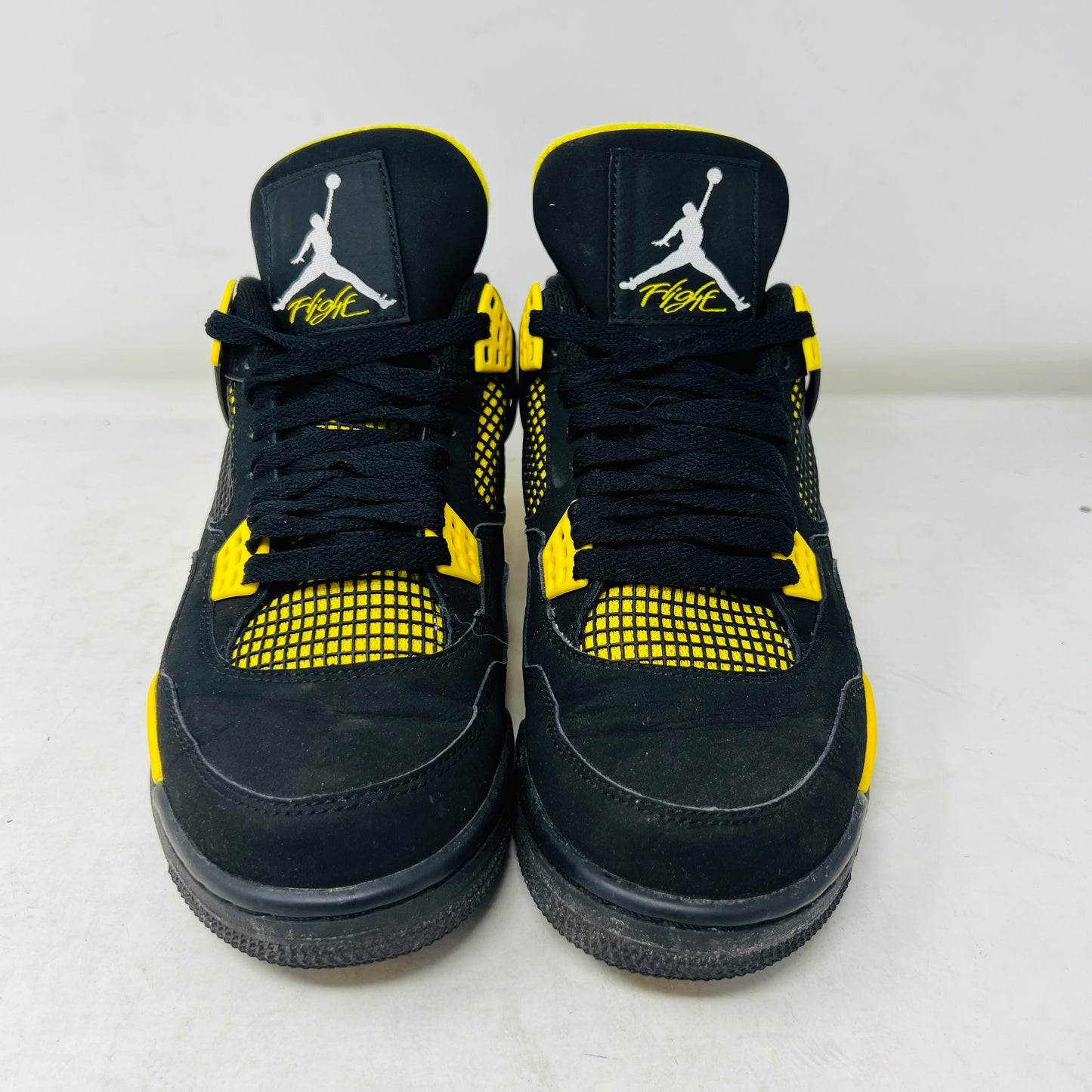 Jordan 4 Retro Thunder (2012)