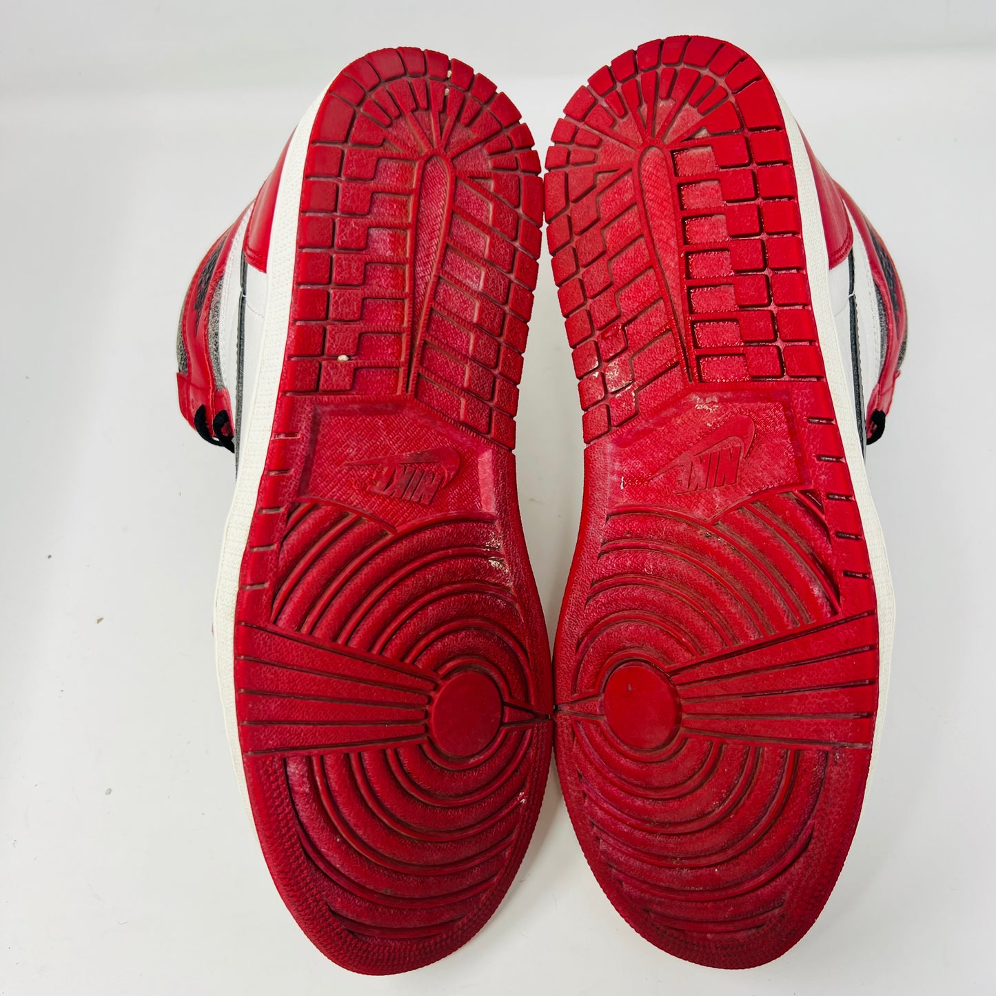 Jordan 1 Retro High OG Chicago Lost and Found